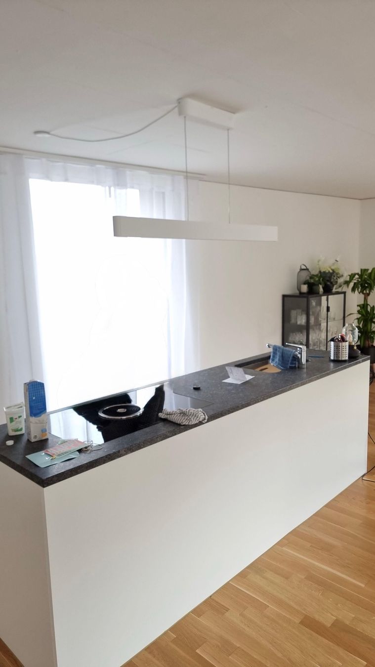 Philips Kronleuchter & Deckenlampen: Philips Hue Ensis Weiss – Gebraucht aus Ostermundigen von joel1303