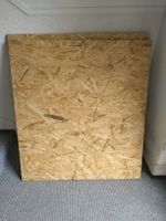OSB Platten und Holzbalken guter Zustand