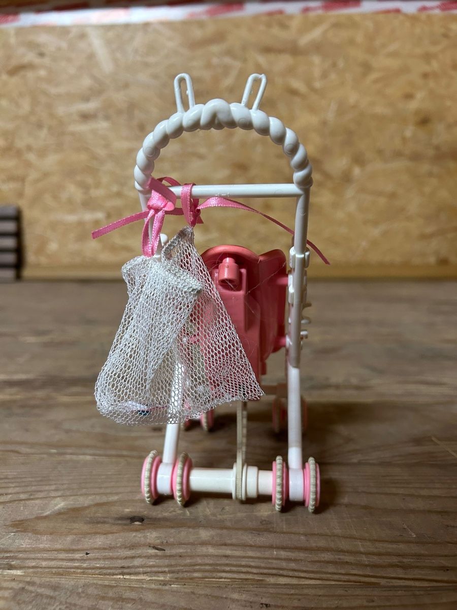 Carrozzine: Barbie Kinderwagen  – Usato da Farnern venduto da Nalanik