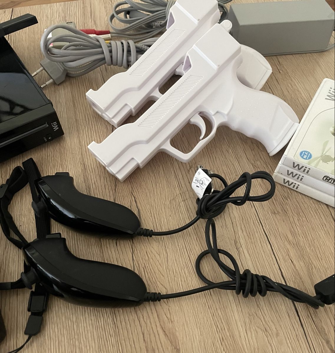 Nintendo Console: NINTENDO WII mit ZUBEHÖR – Usato da Plons venduto da wartauchris 2
