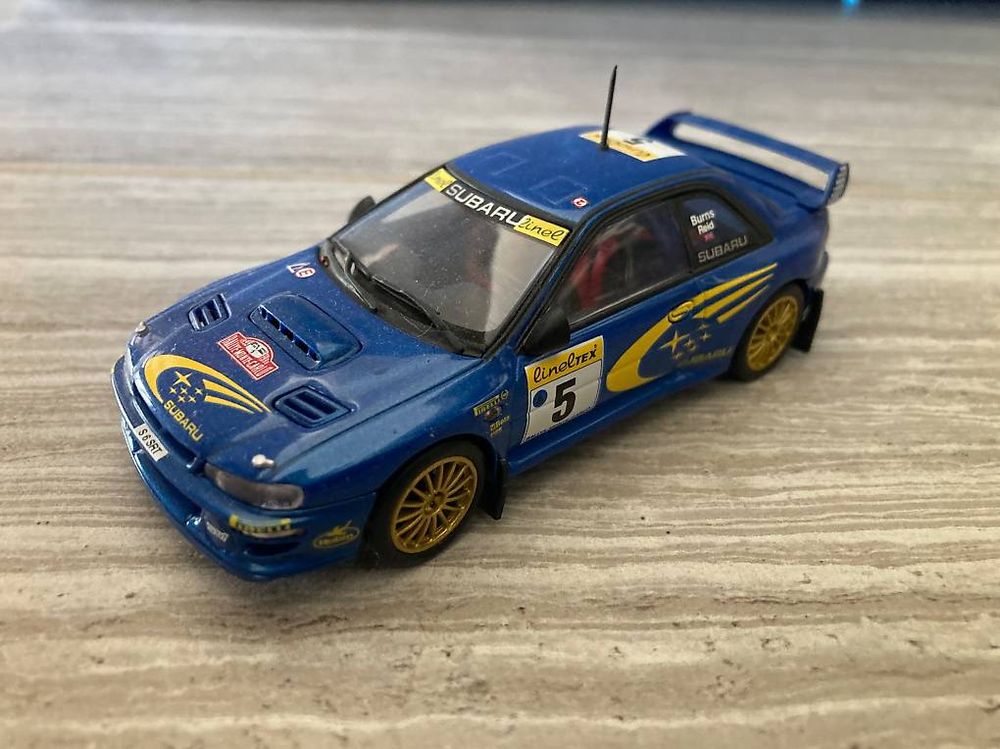 Miniature Subaru Impreza WRC 1/43 Trofeu, Vainqueur Australie 1999, Burns, Boîte