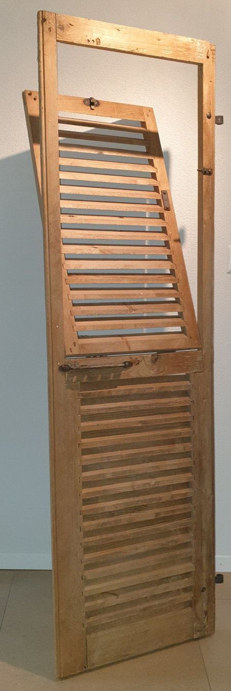 Tutte le decorazioni: Volets anciens (5) sablés pour décoration – Usato da Cernier venduto da Alpin19 3