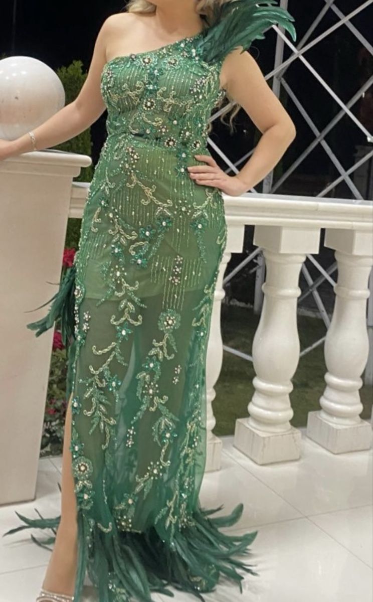 Vestiti: Abendkleid One-Shoulder grün mit Federn – Usato da Spreitenbach venduto da limi223 1