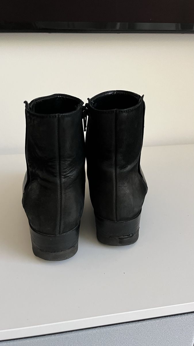 Chaussures femmes: Halbschuhe Gr.36.5 aus weichem Wildleder – D'occasion à Stäfa par Exclusive0 3