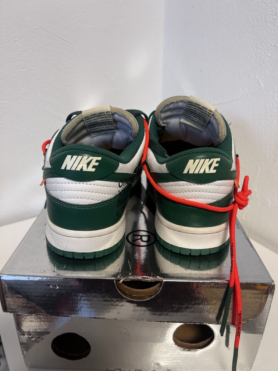 Off-White Scarpe da uomo: Nike Dunk Low Off White Pine Green – Nuovo (secondo la descrizione) da Hägglingen venduto da jes_9psg 1