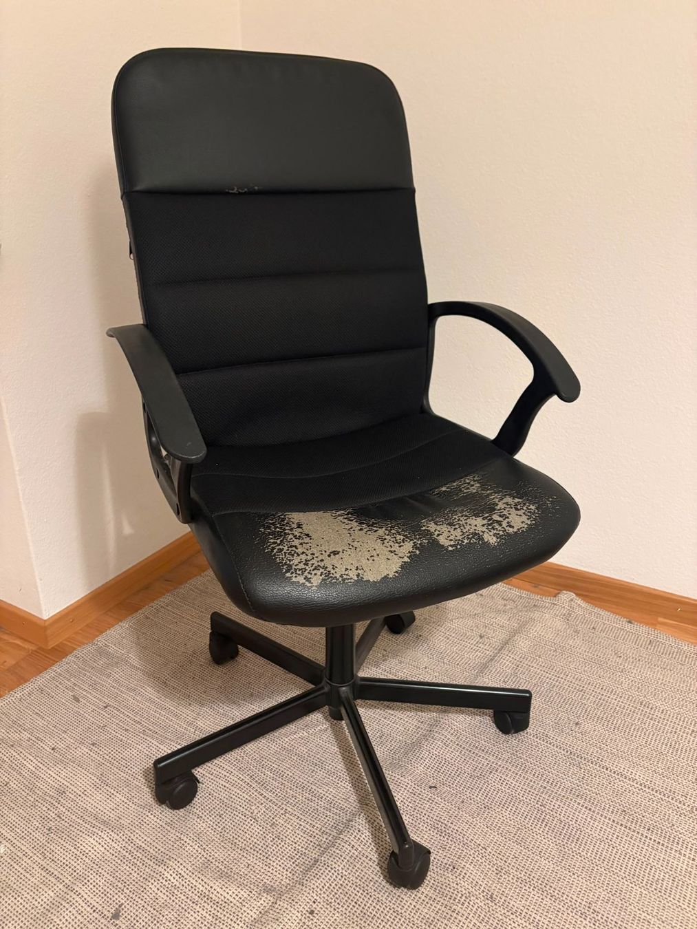 Stühle: Bürostuhl – Gebraucht aus St Gallen von raf_5ccl