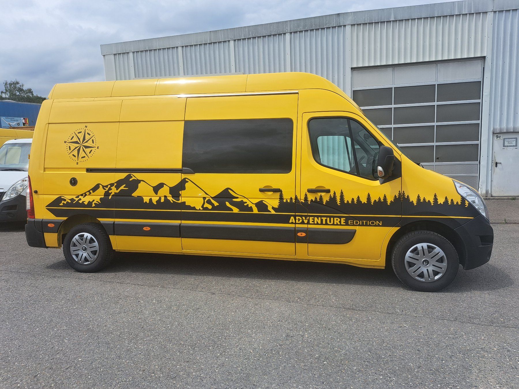 Renault Veicoli da campeggio: Renault Master Camper Wohnmobil – Usato da Lachen SZ venduto da Dorfgarage950 1