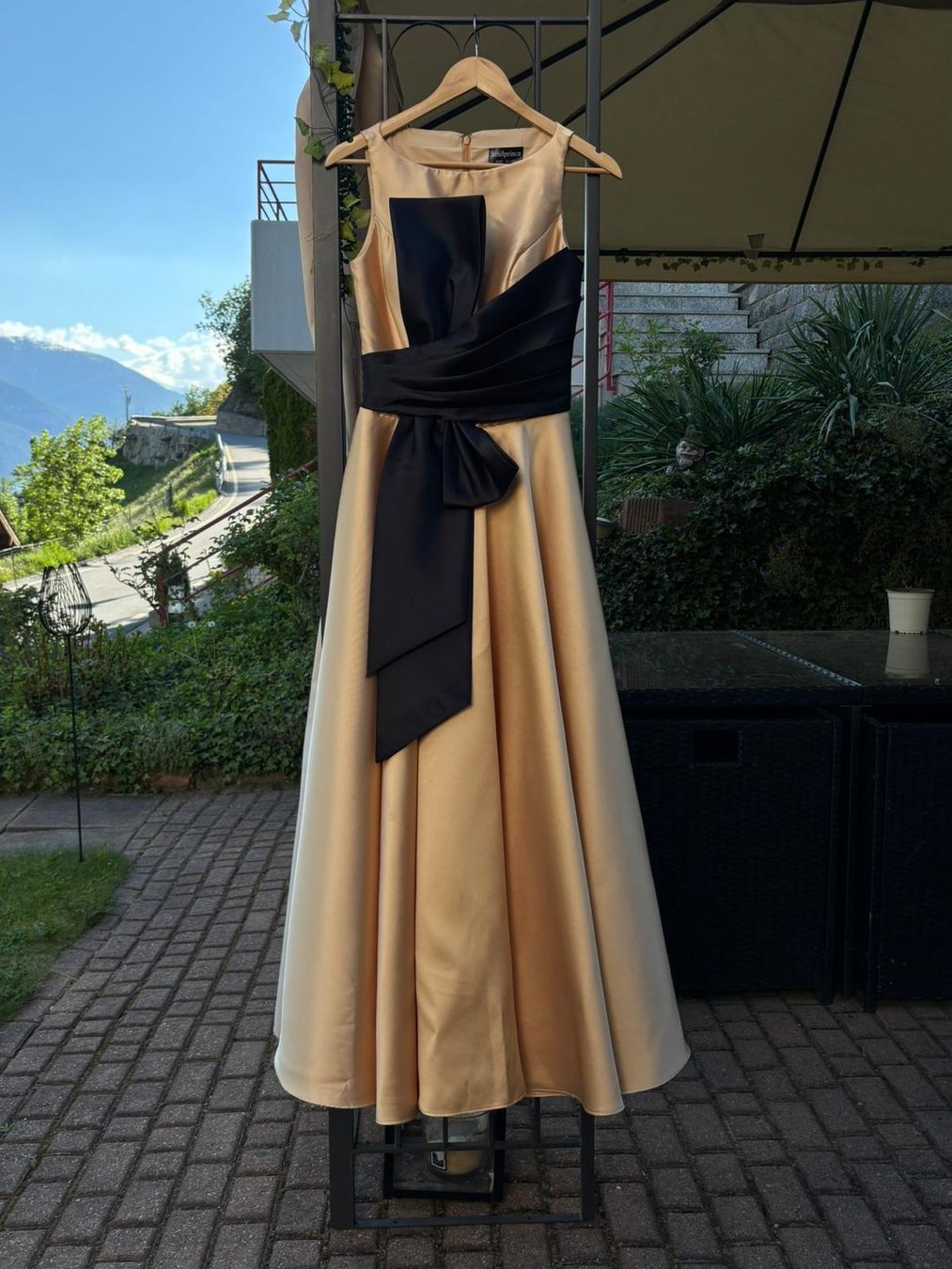 Vestiti: Abschlusskleid – Usato da Filet venduto da and_hs9p