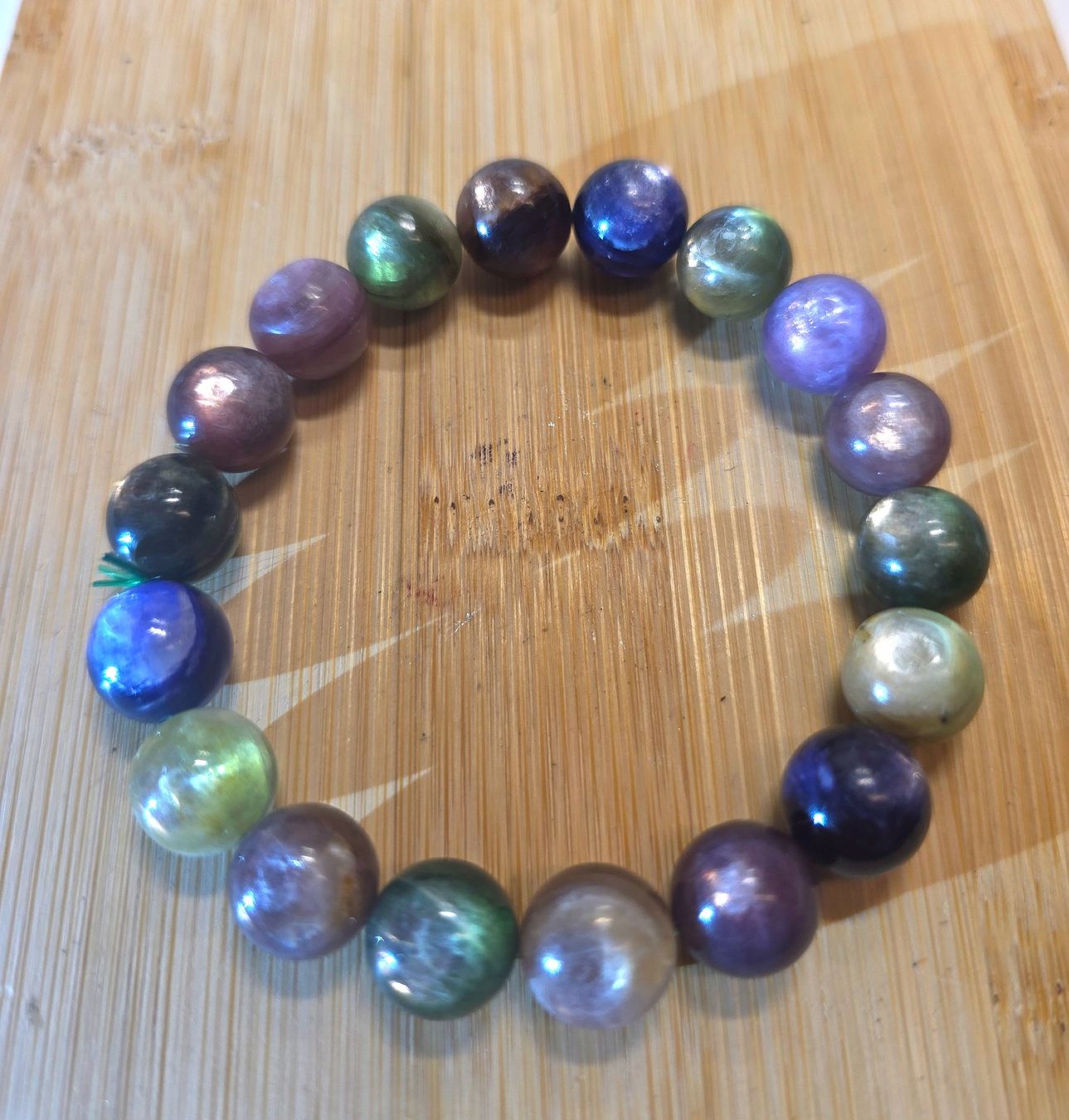 Minerali & Pietre curative: Regenbogen Lepidolith Armband 11.2mm – Nuovo e nell'imballaggio originale da Matzingen venduto da Shay_Crystalz 3