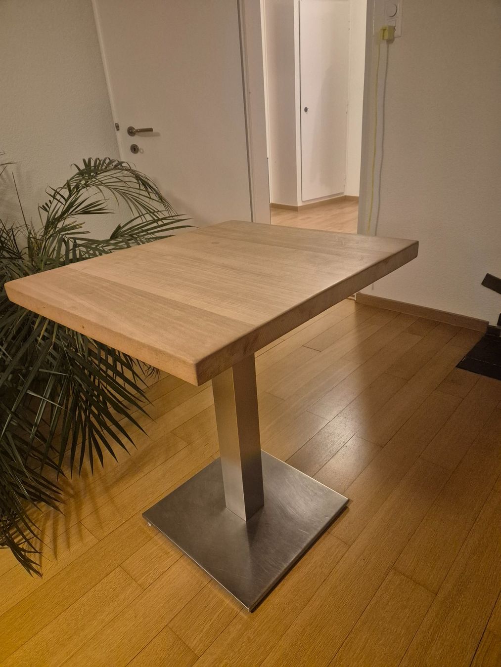 Tavoli: Tisch – Usato da Bern venduto da isa_x9mq