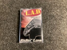 L.A.D. Featuring Darvy Traylor - Ridin' Low (MC)