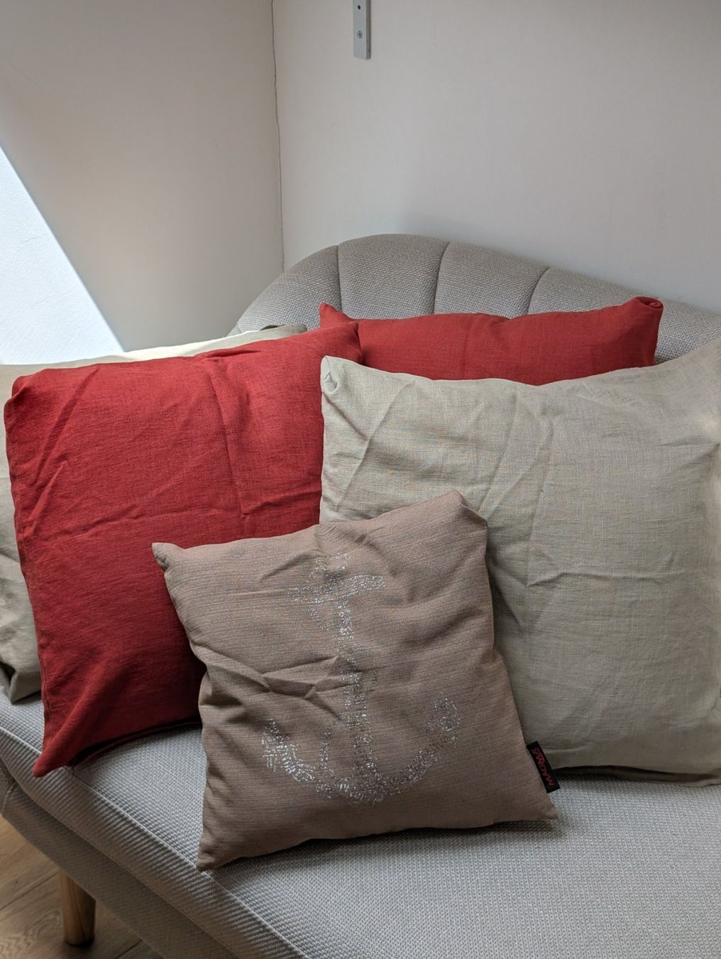 Ikea Cuscini: 5 Sofakissen Braun/rot – Usato da Zürich venduto da lin_99vx