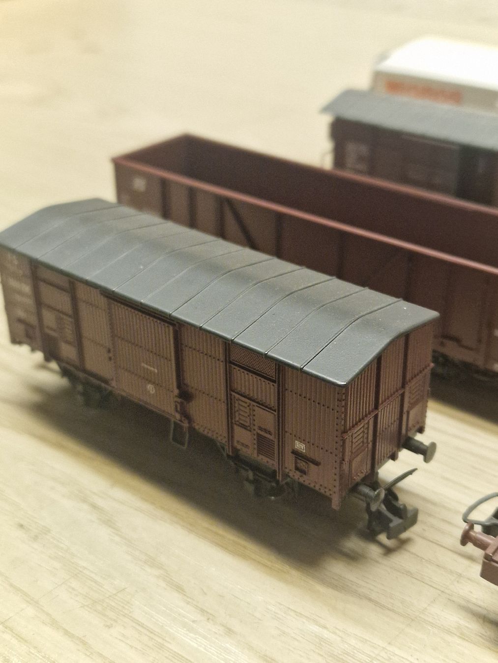 Rivarossi Modellini di ferrovie: Eisenbahn Güterwagen Rivarossi HO  – Usato da Herzogenbuchsee venduto da ioa_zcm6 6