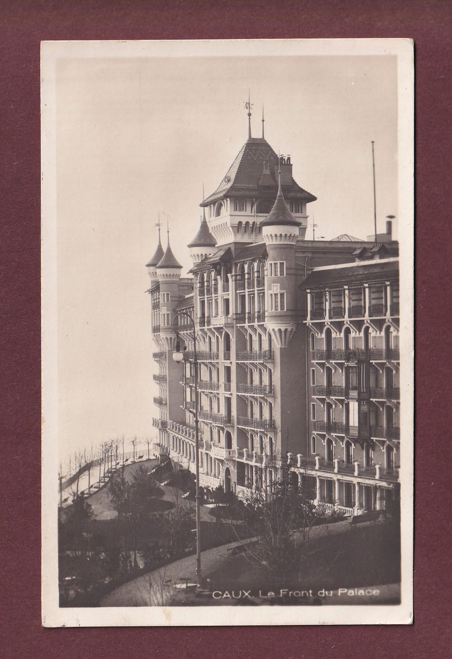 Cartoline postali: CAUX - Front du Palace - 1933 – Usato da Pully venduto da nicecards