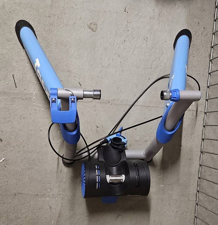Hometrainer: Tacx Rollentrainer – Usato da Buchs ZH venduto da niciibrownie 1
