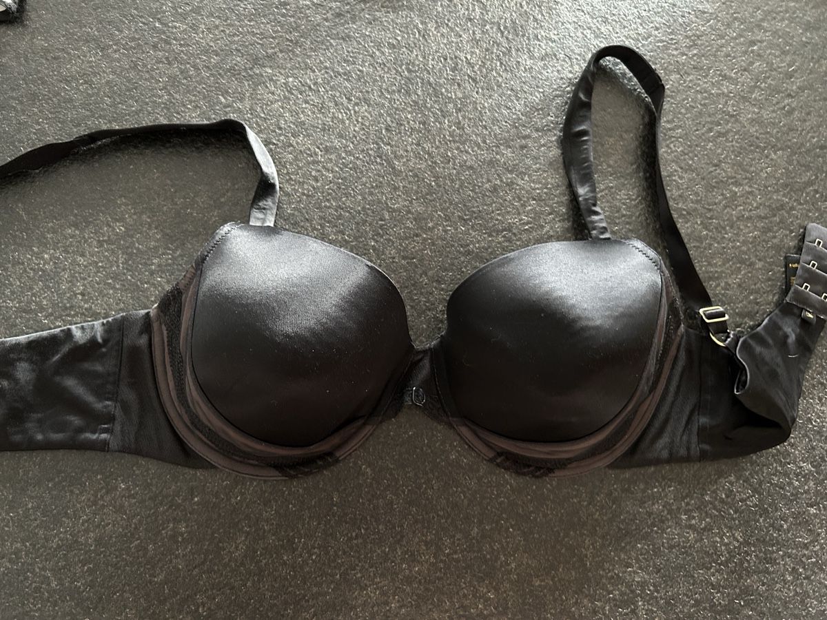 Triumph Sonstige Unterwäsche: Schwarzer BH, Excellence Essence, Grösse 85D, Top! – Gebraucht aus Leuzigen von nora999