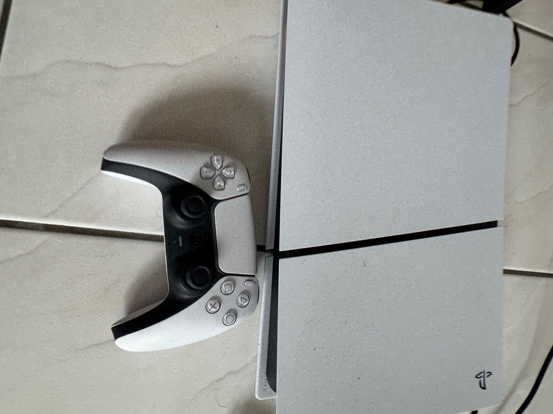Sony Console: Sony PlayStation5 Slim with controller – Usato da Visp venduto da sam_m2cn 8