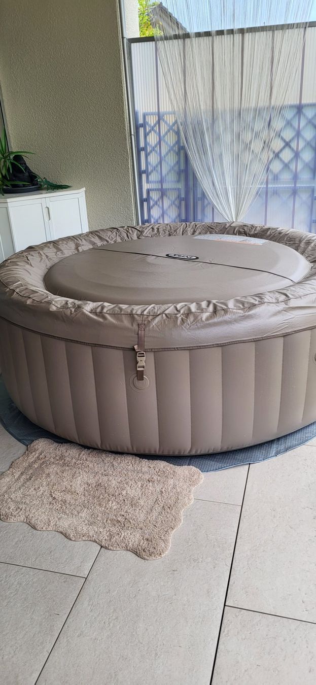 Intex Bains à remous: Intex Wirlpool – Neuf (Voir description) à Eschenbach SG par san_s5g9