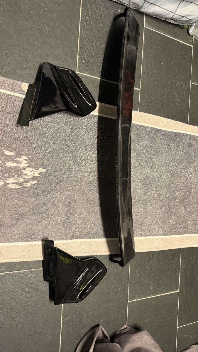 Mini Accessori per altri veicoli: Alettone mini cooper f56 – Usato da Caslano venduto da tuning21