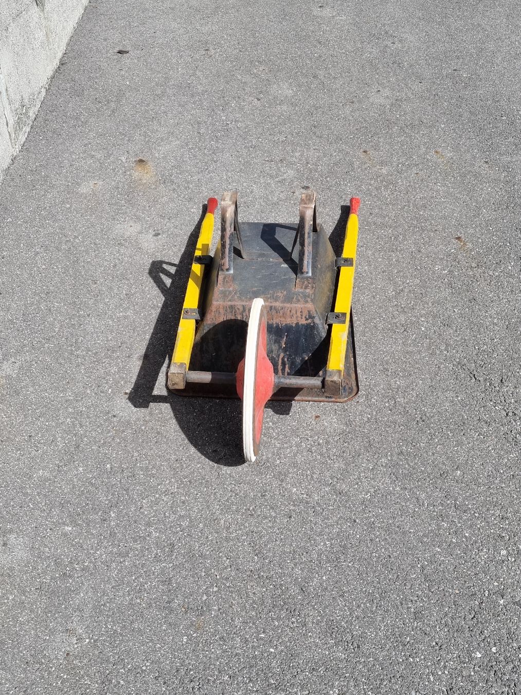Carriole: brouette piccola vintage – Usato da Lausanne venduto da Kelekkelek68 5