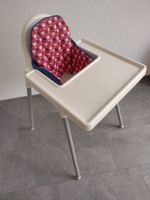 Kinderhochstuhl von Ikea mit Tisch und Sitzbezug, neuwertig