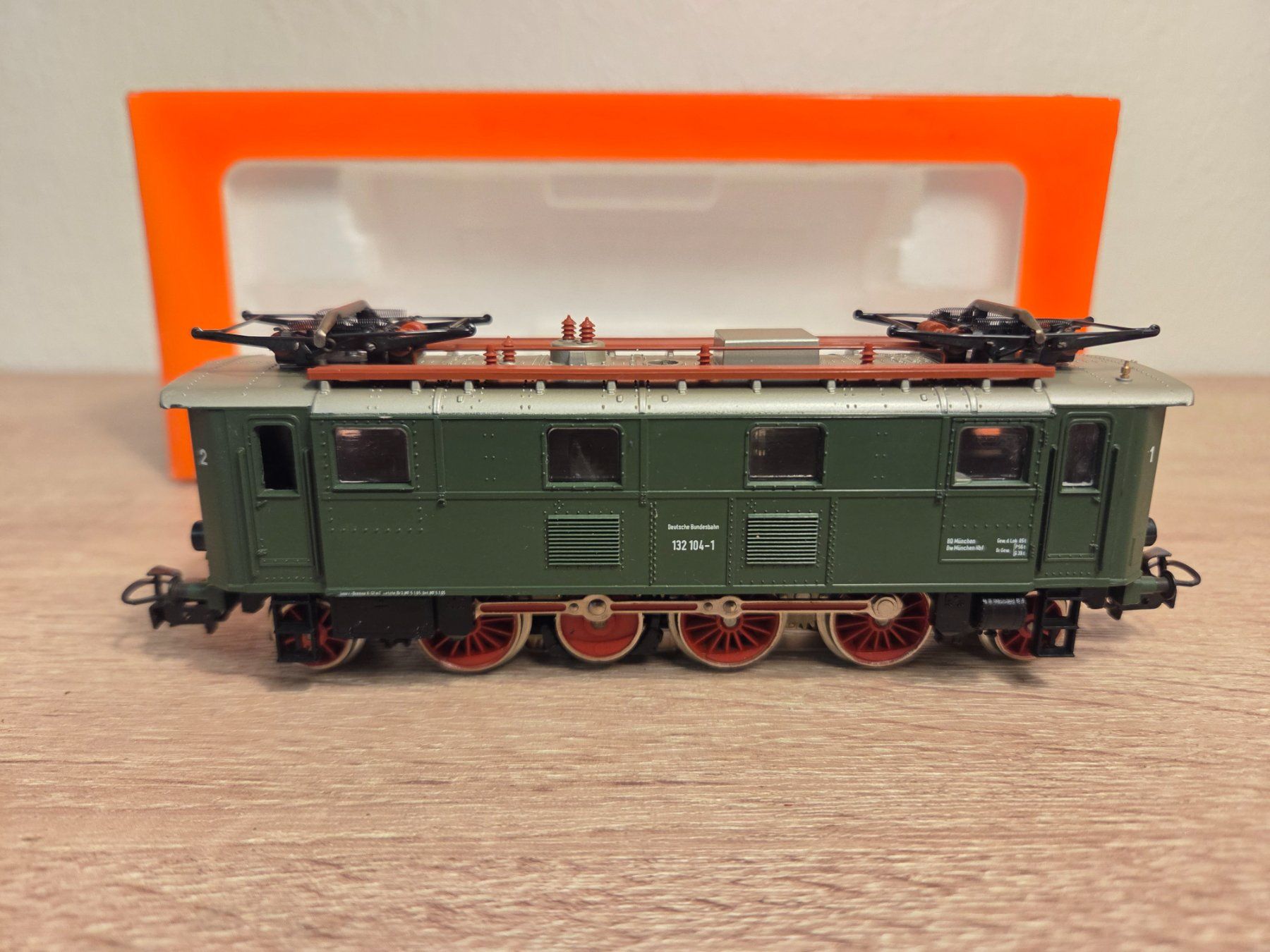 Märklin Modellini di ferrovie: Primex 3192 E-Lok BR 132 DB H0 (1) – Usato da St-Aubin-Sauges venduto da Lo_Go 1