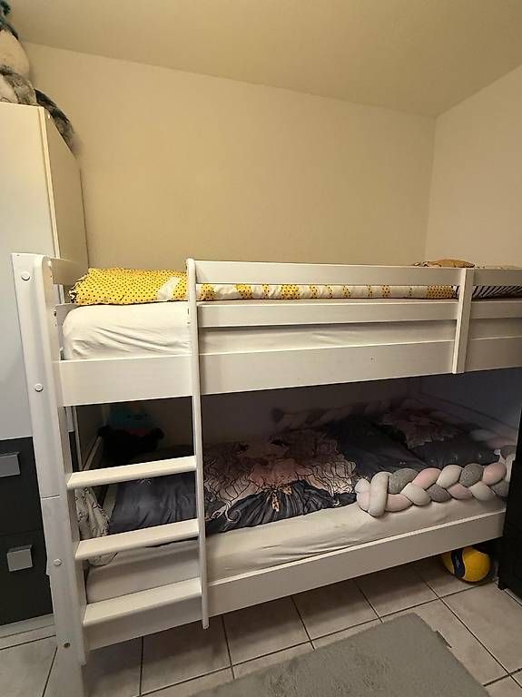 Betten: Doppelbett mit Matratzen  – Gebraucht aus Biel/Bienne von sar_my6d 1