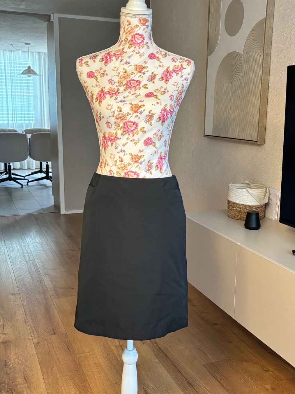 Jil Sander Jupes: Jil Sander Black Skirt – D'occasion à St. Margrethen SG par dijanaO 3