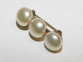 Brosche alte kleine Brosche  3 x 1.8 cm