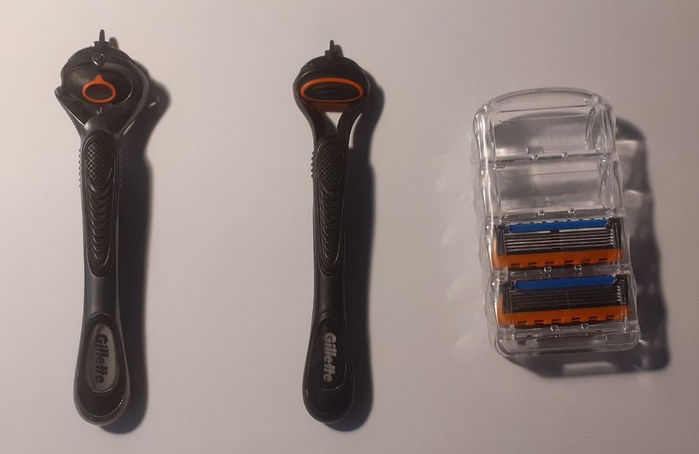 Lot De 2 Rasoirs Gillette Mach 3 Turbo - Neuf (occasion En Bon état) - Rasage Homme