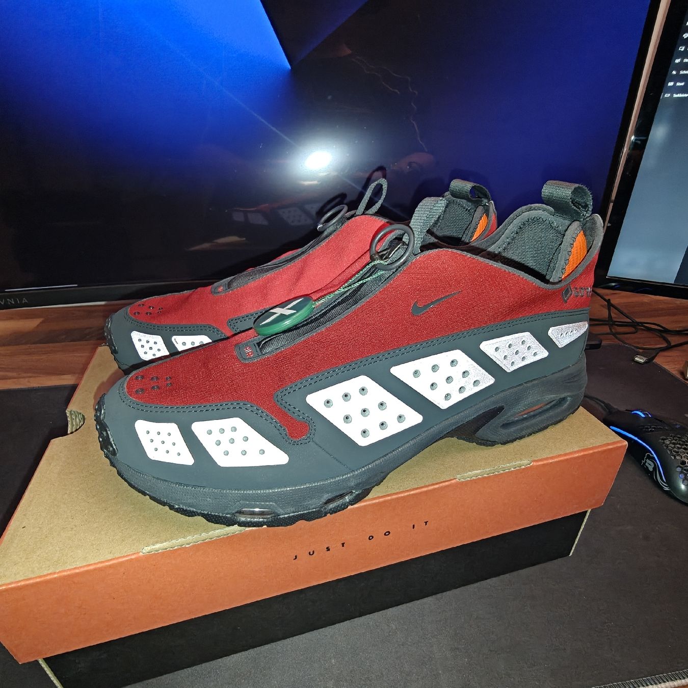 Nike Scarpe da uomo: Nike SNDR Crimson Red GTX – Nuovo e nell'imballaggio originale da Radelfingen b. Aarberg venduto da gab_g96t 1