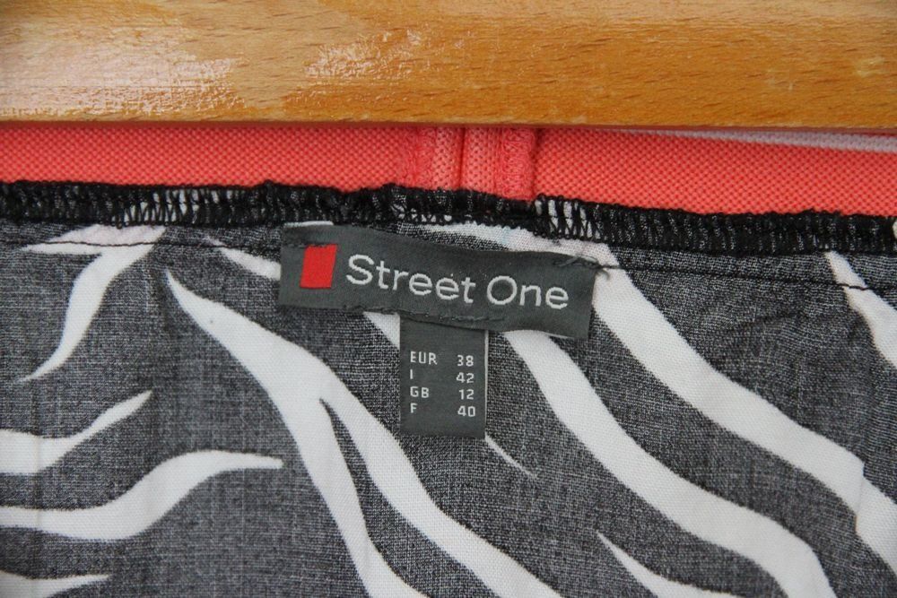 Gonne: Jupe / Rock, Grösse 38, Street One – Usato da Nesselnbach venduto da ubourson 3