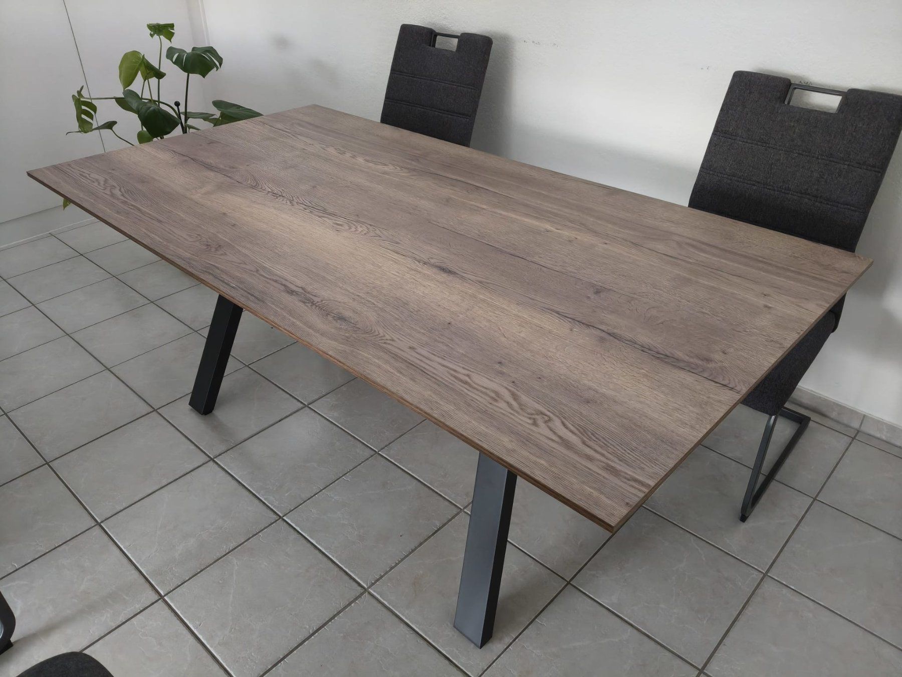 Tavoli: Holztisch ohne Gebrauchsspuren – Usato da Zürich venduto da Mil_gc88