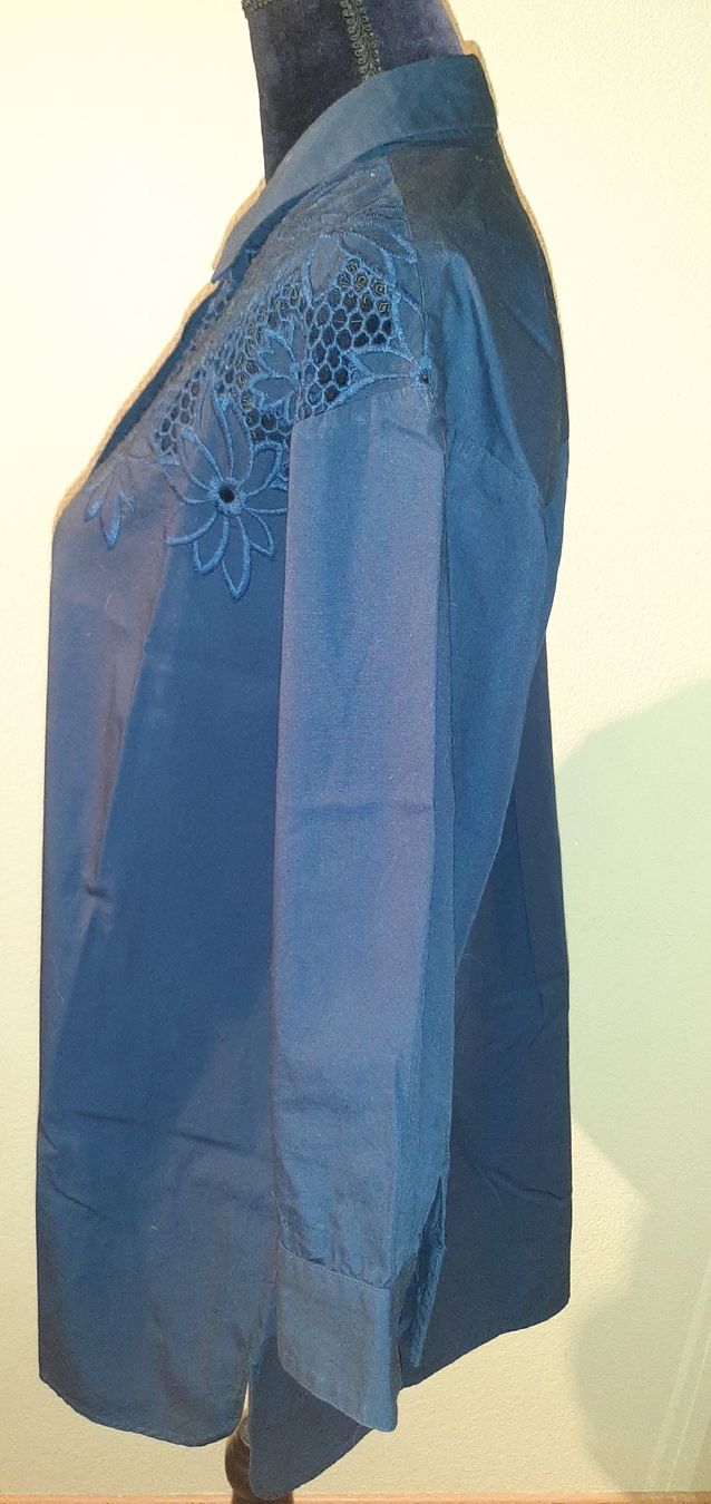 Globus Camicette: GLOBUS Essentials  Hemd  mit Blumenstickerei, Grösse 36 – Usato da Uster venduto da kgw78 4