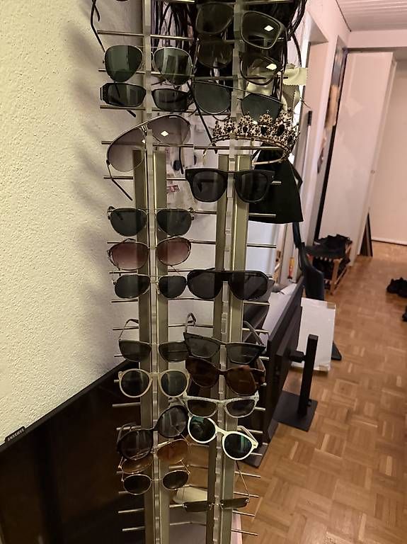 Altro in Decorazioni & Accessori: Brillen Ständer – Usato da Zürich venduto da jetztkaufen24 1