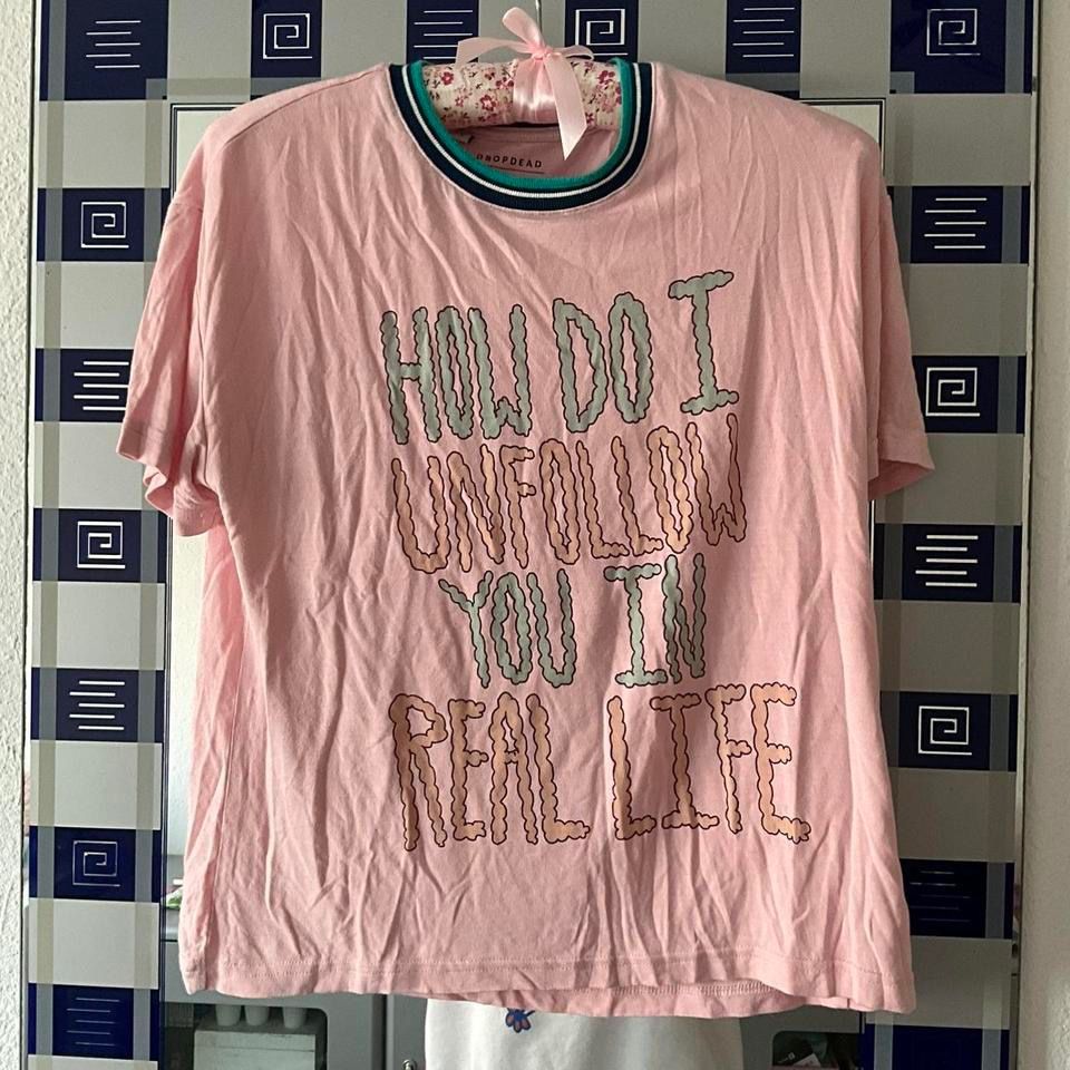 Lotti di vestiti: Drop Dead Tshirt Grösse Petite 6 – Usato da Grenchen venduto da sojalatte