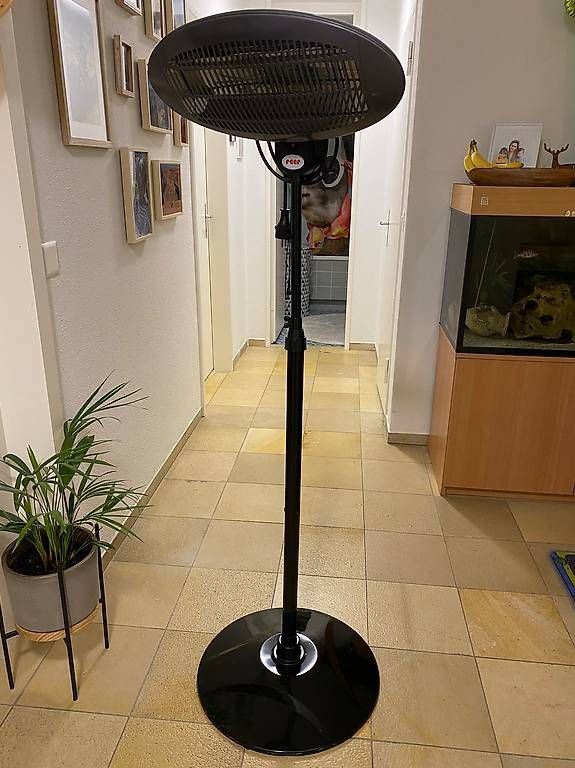 Radiatori: Wickeltisch Heizstrahler – Usato da Zofingen venduto da vLo_ur 1