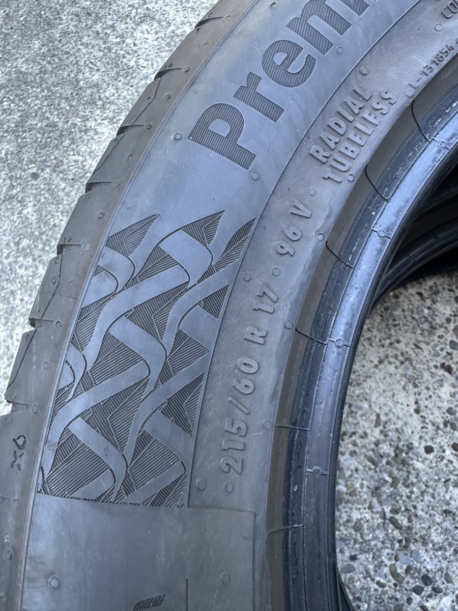 Pneus & Roues: 2 x 215 / 60 R17 Continental  – D'occasion à Bronschhofen par -BeeN- 5