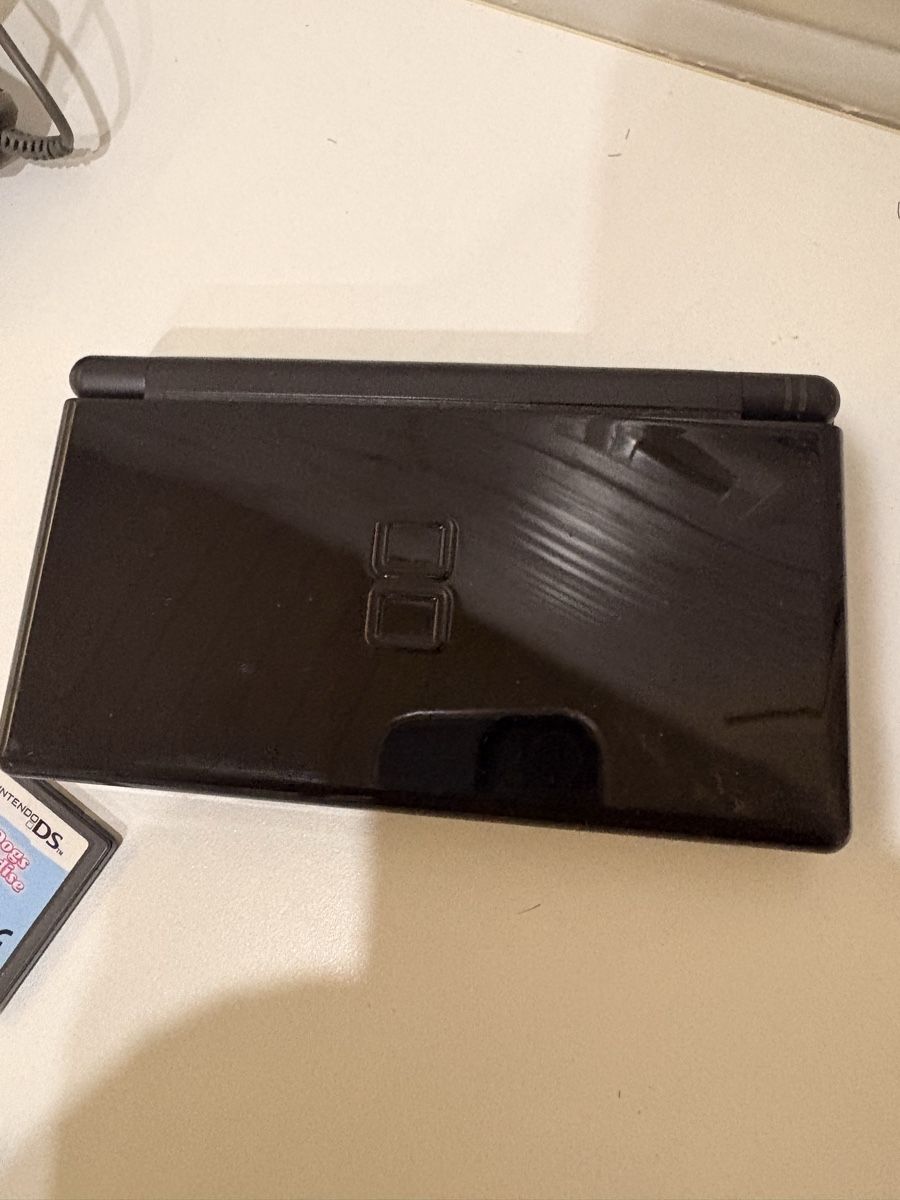 Nintendo Consoles: NINTENDO DS LITE+CHARGEUR+4JEUX – D'occasion à Dompierre FR par PRiT_Madara 3