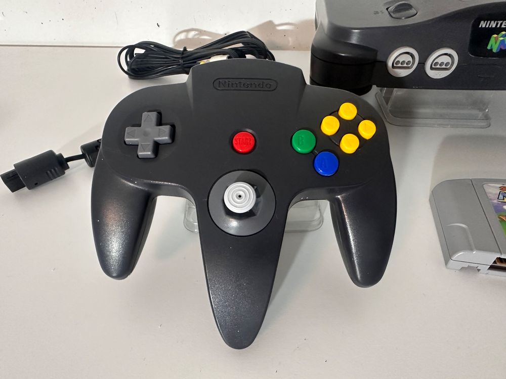 Nintendo N64+Mario+2xController top ab 1.- (Gebraucht) in Winterthur ...