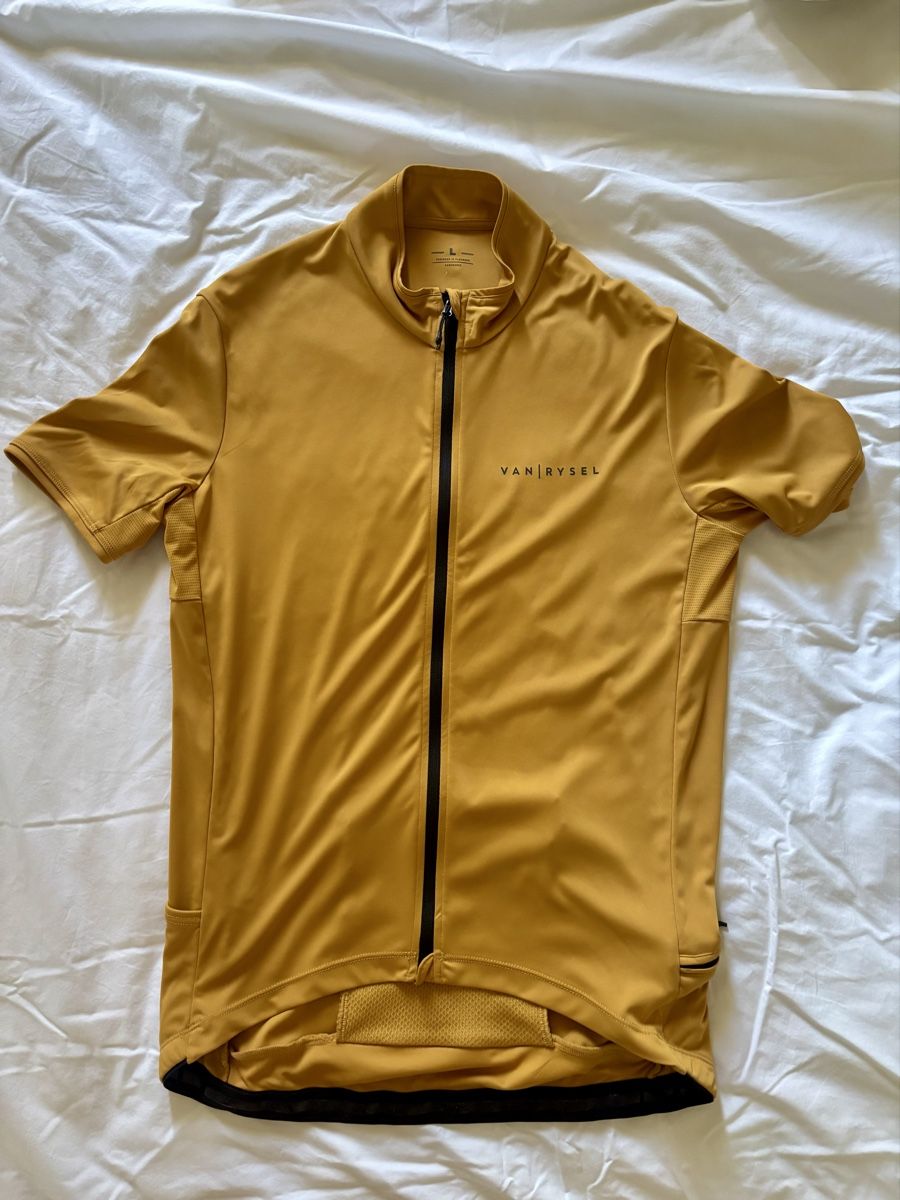 Decathlon Maillots de corps & Pantalons: Maillot vélo Van Rysel L – D'occasion à Morges par blackbirdster