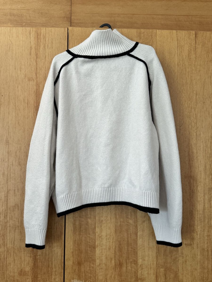 H&M Maglioni & Felpe: Pullover in Offwhite von H&M in L – Usato da Igis venduto da jul_7vgf