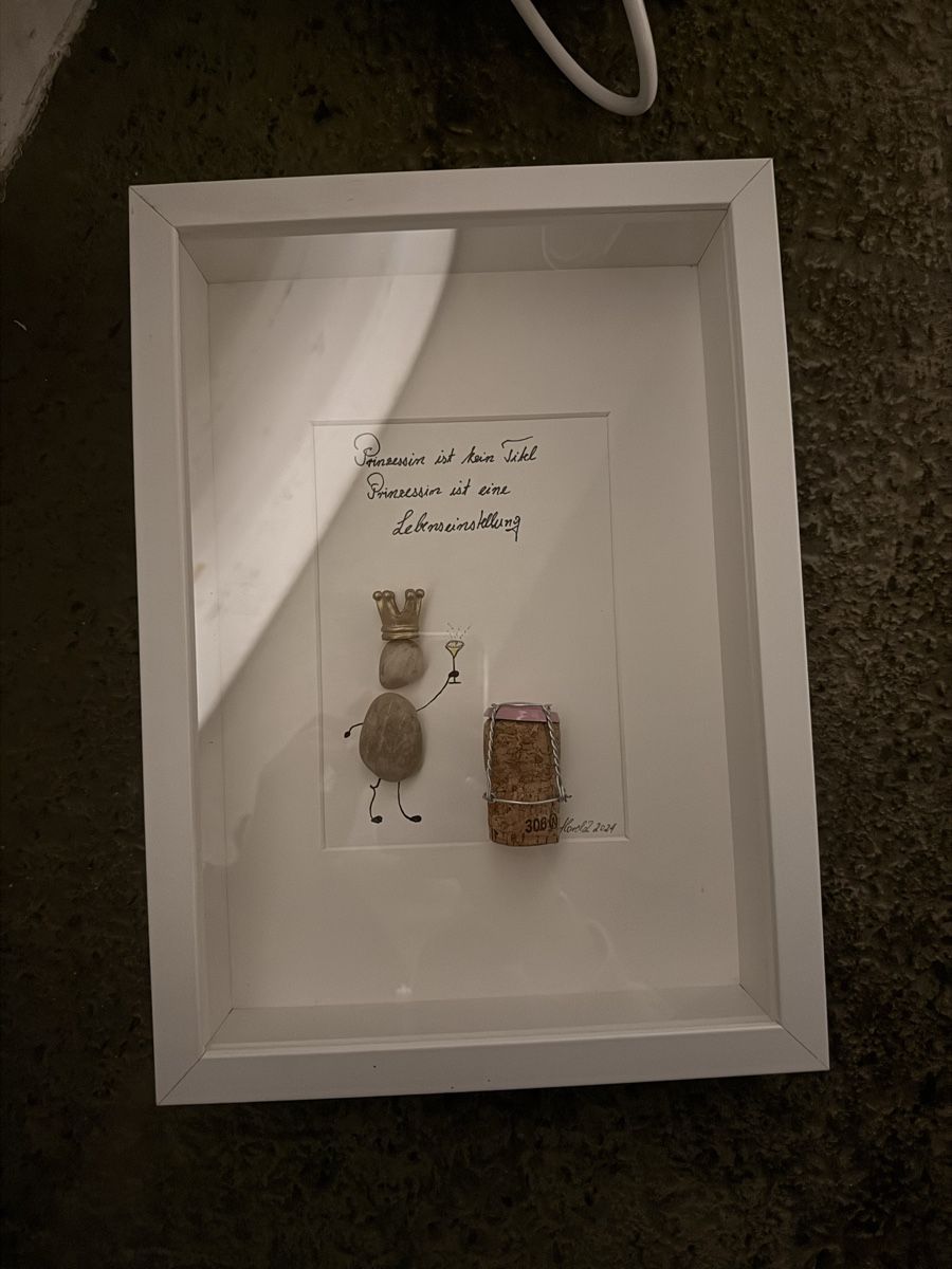 Foto & Immagini: Handgemachtes Steinbild "Prinzessin", Wanddeko, Geschenkidee – Nuovo (secondo la descrizione) da Richterswil venduto da Isabell95