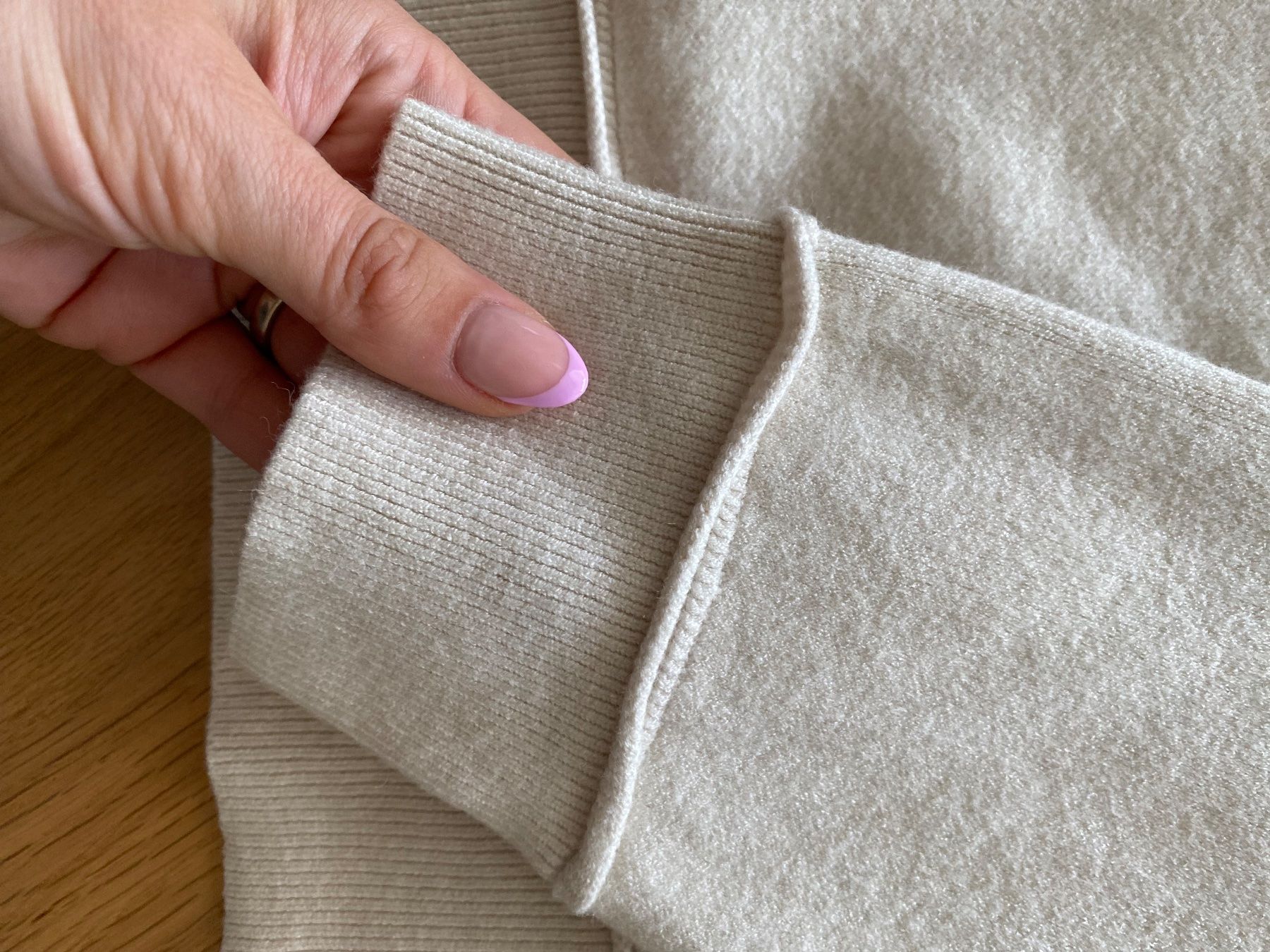 Pulls & Sweat-shirts: Pullover – Neuf avec emballage d'origine à Emmen par mas_gw7t 2