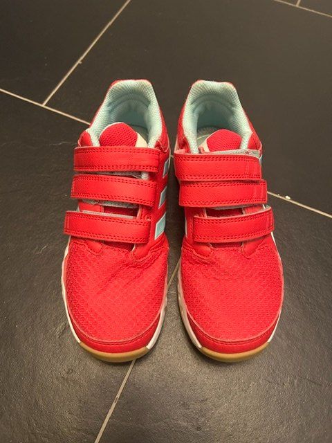 Adidas Scarpe per ragazze: Adidas Hallenturnschuhe – Usato da Niederlenz venduto da nad_7g5w