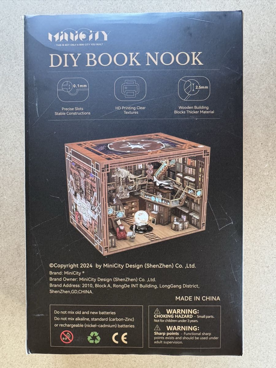 Kits de loisir créatif: Minicity DIY Book Nook "Beyond Library Max" neu – Neuf avec emballage d'origine à Oberlunkhofen par ste_vtj5 1