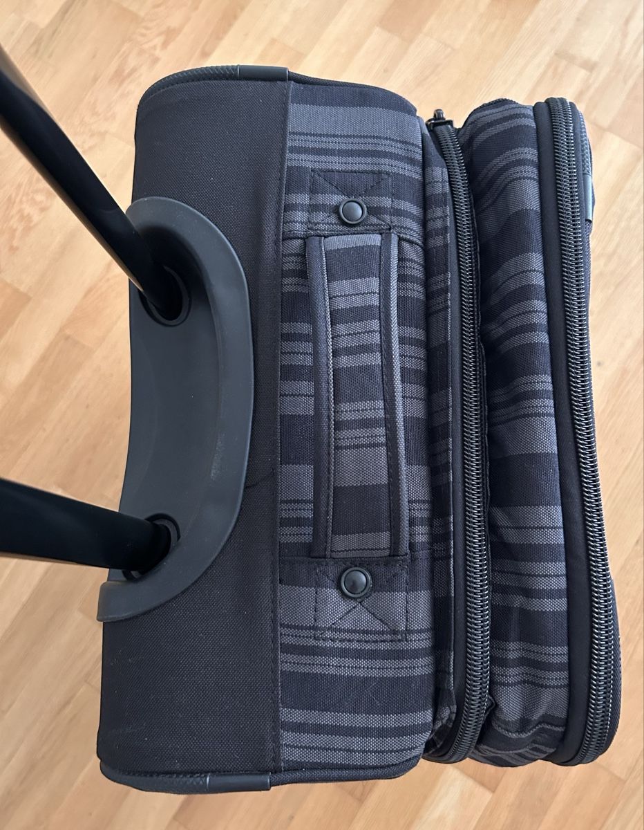 Dakine Reisekoffer: Reisekoffer von Dakine – Gebraucht aus Basel von MyAn 8