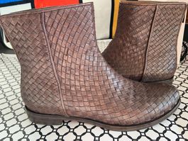 Geflochtene braune Stiefelette, Echtleder, Gr. 38.5