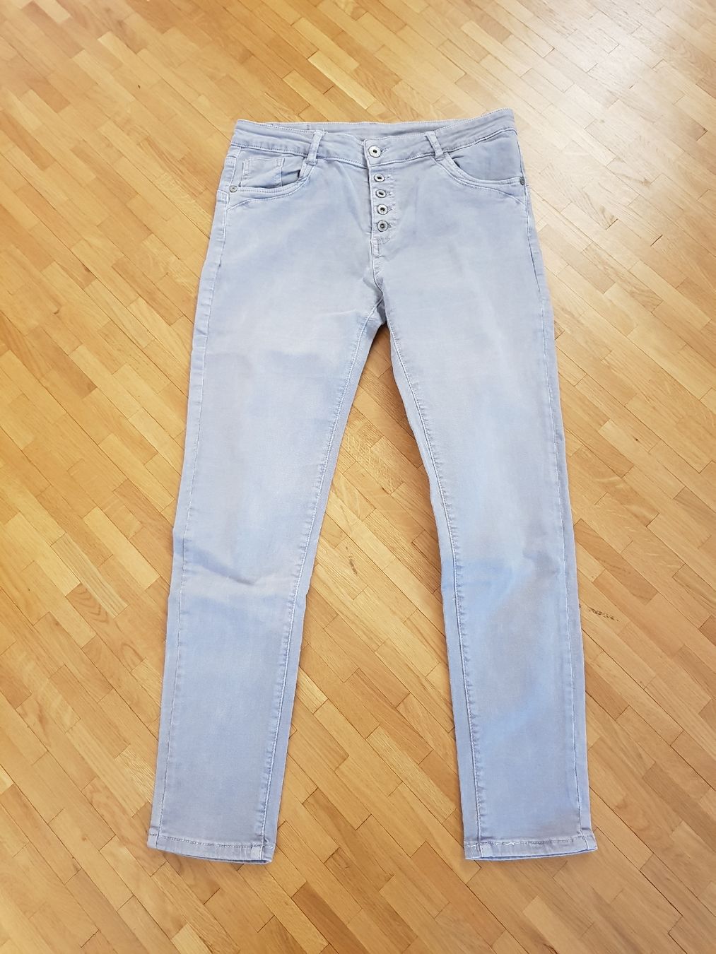 Jeans: Jeans gris clair Taille L - neuf – Neuf (Voir description) à Veyrier par sosozizou