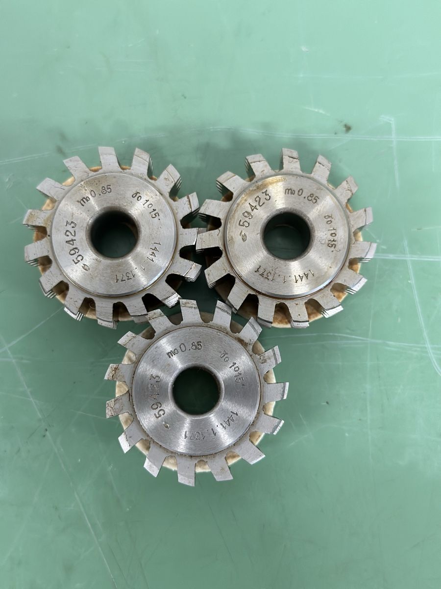 Tutti gli attrezzi: 3x Mikron gear cutting module M0.85. – Nuovo e nell'imballaggio originale da Aarberg venduto da SNMachines